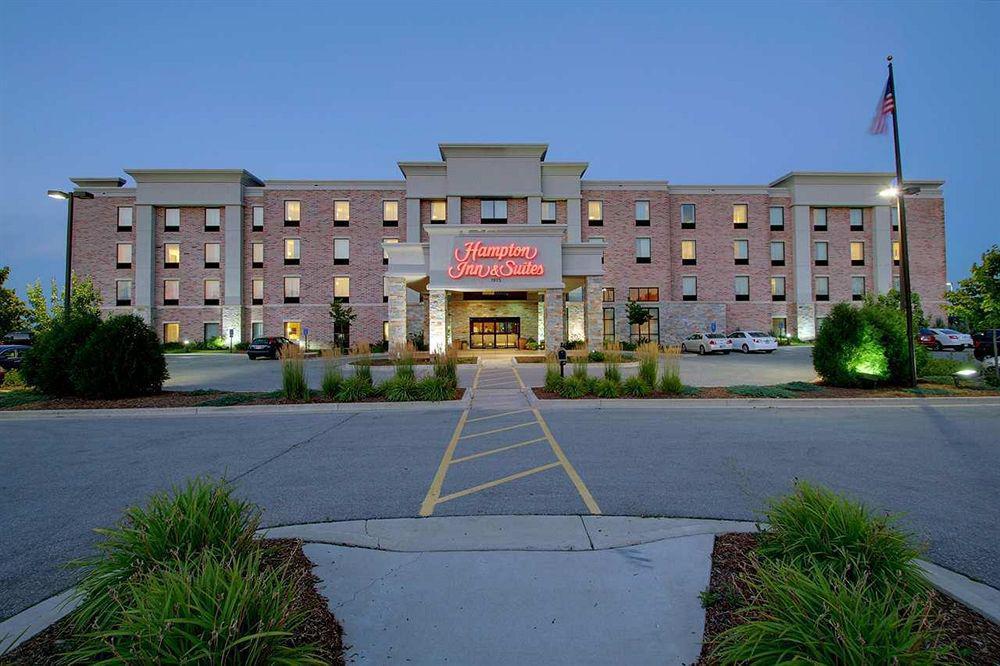 Hampton Inn & Suites West Bend Esterno foto