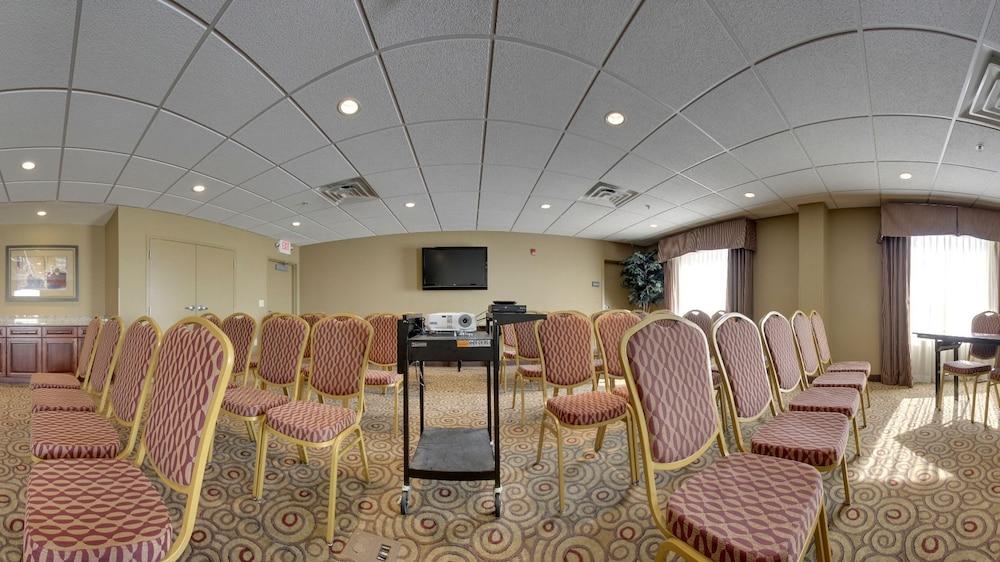 Hampton Inn & Suites West Bend Esterno foto