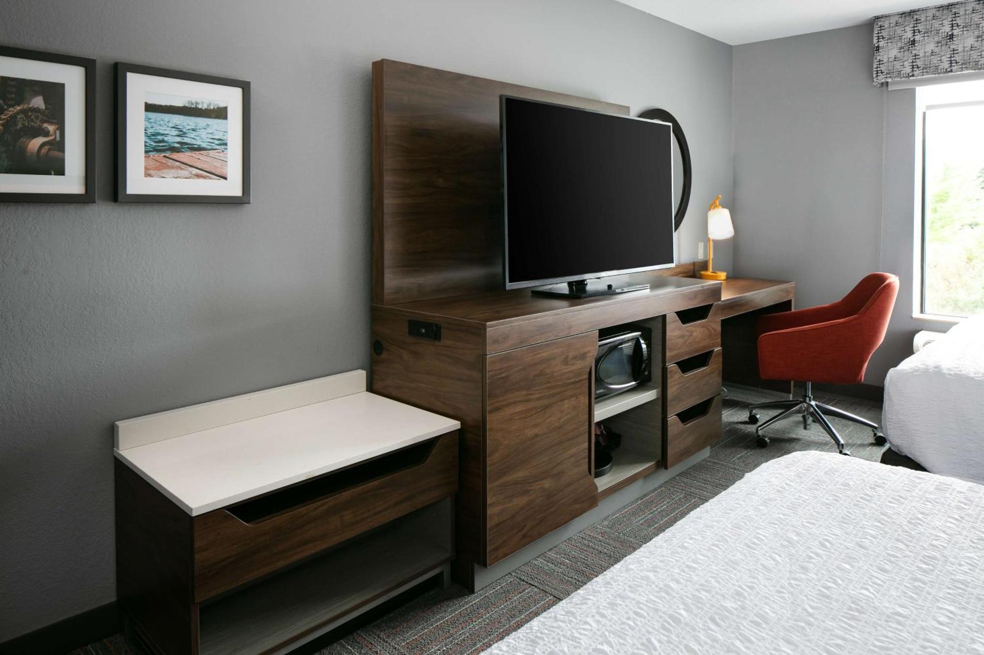 Hampton Inn & Suites West Bend Esterno foto